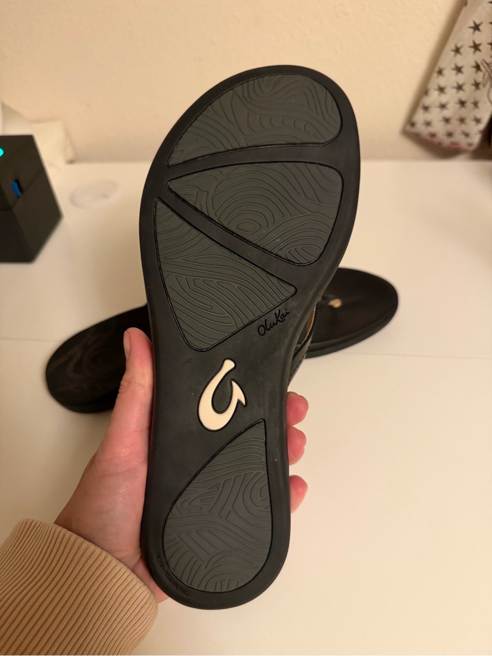 Olukai Honu Flip Flop black leather sandal slide in thong slippers 9 40 - Picture 10 of 10